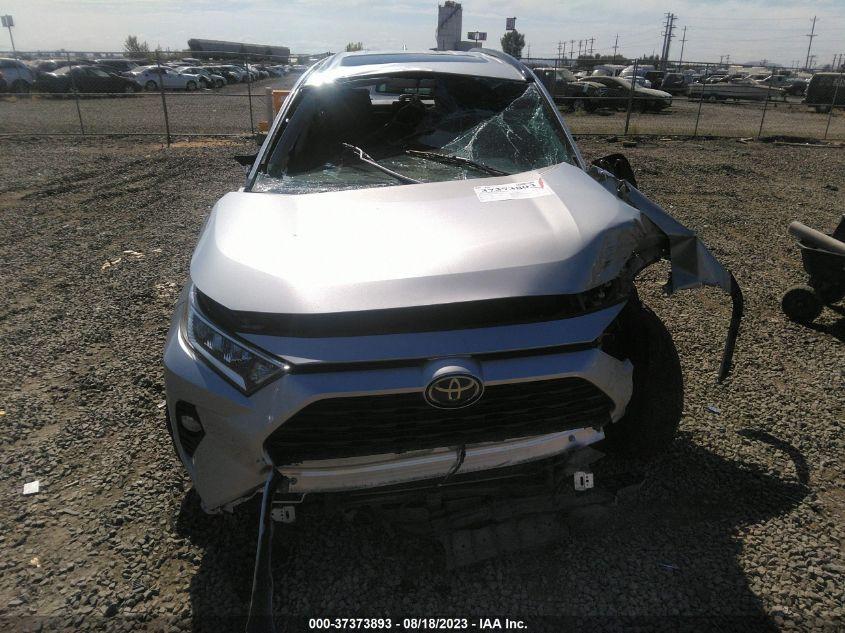 TOYOTA RAV4 XLE 2019