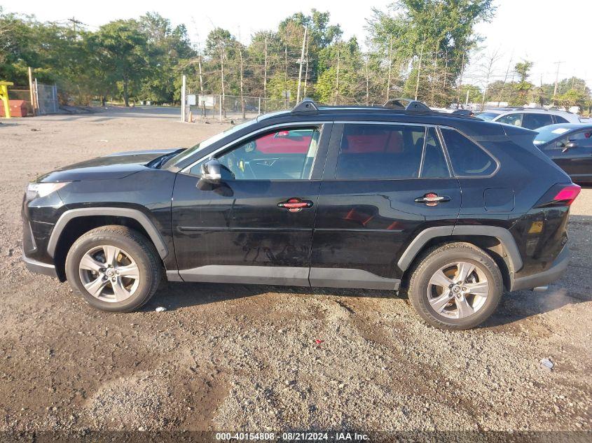 TOYOTA RAV4 XLE 2022