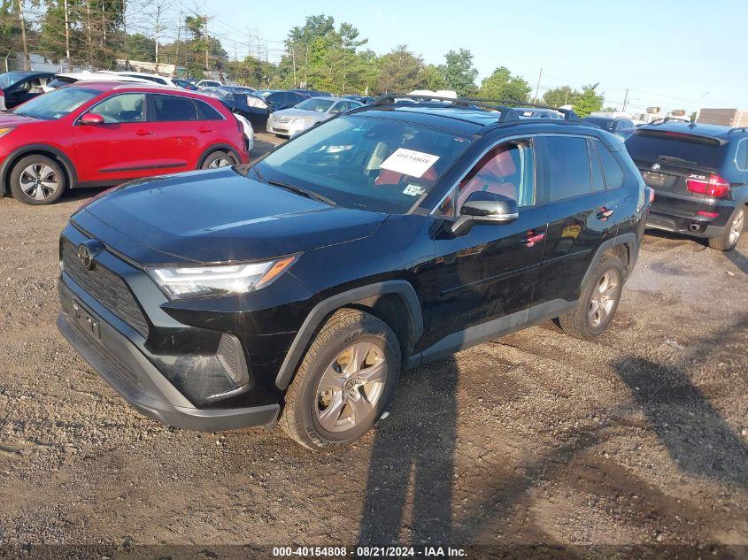 TOYOTA RAV4 XLE 2022