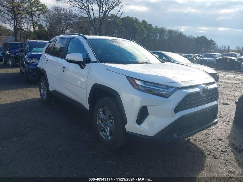 TOYOTA RAV4 XLE 2024