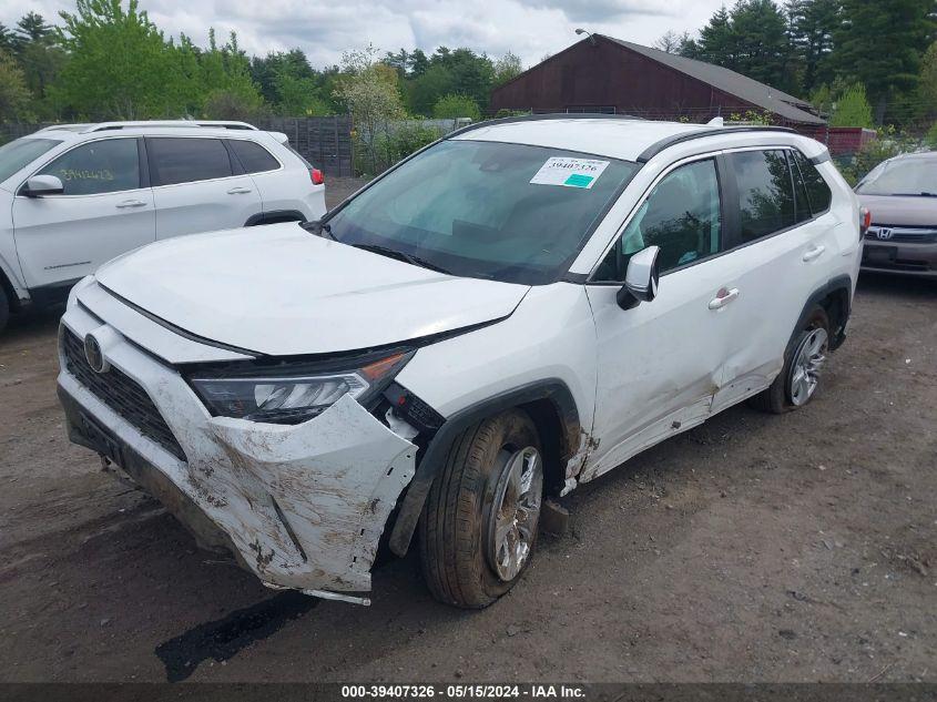 TOYOTA RAV4 XLE 2021