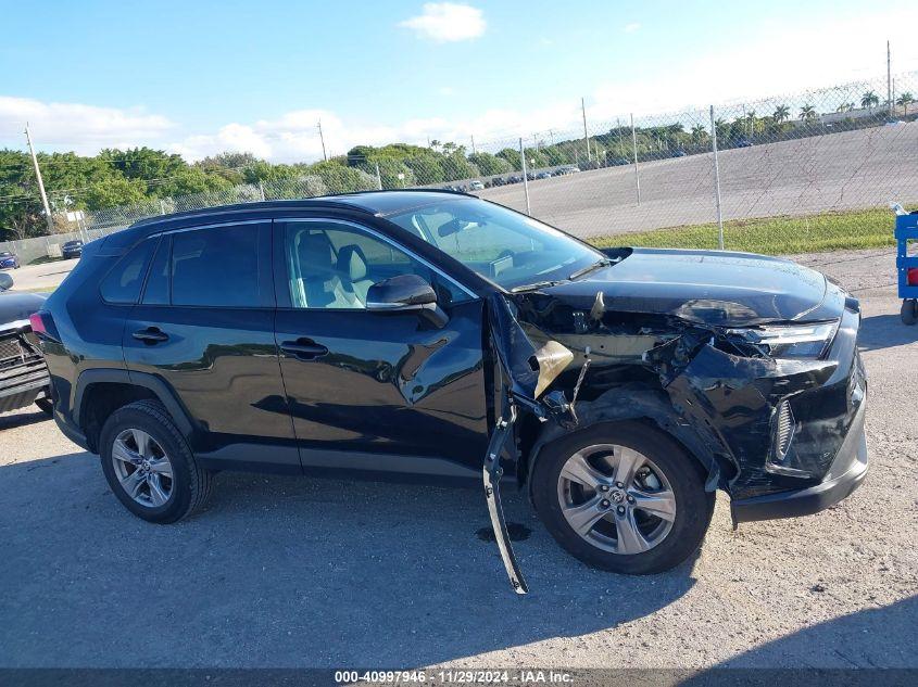 TOYOTA RAV4 XLE 2022