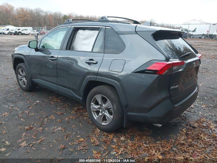 TOYOTA RAV4 XLE 2023