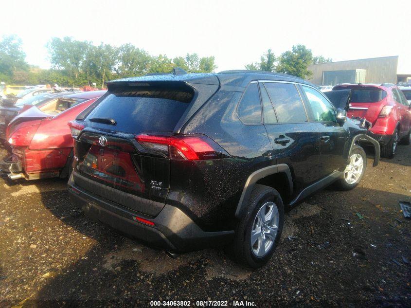 TOYOTA RAV4 XLE 2021