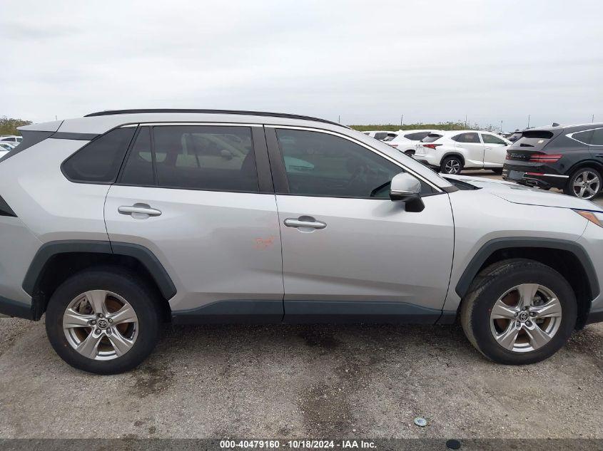 TOYOTA RAV4 XLE 2022