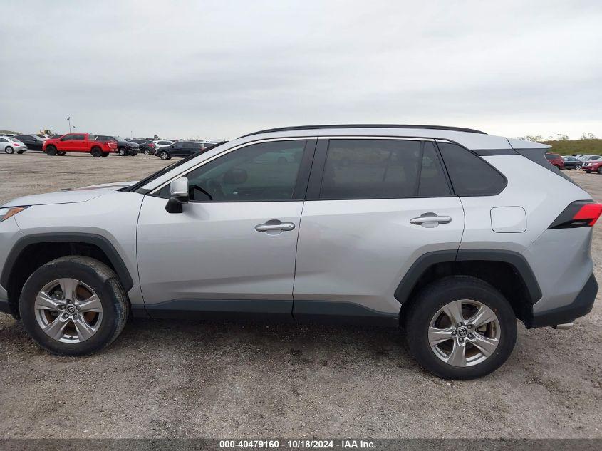 TOYOTA RAV4 XLE 2022