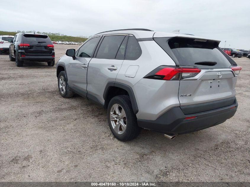 TOYOTA RAV4 XLE 2022