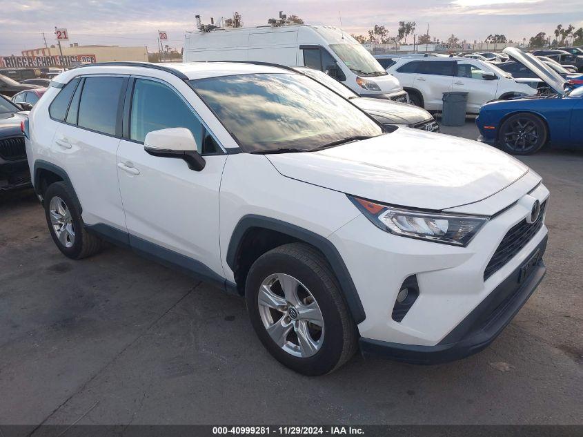 TOYOTA RAV4 XLE 2021