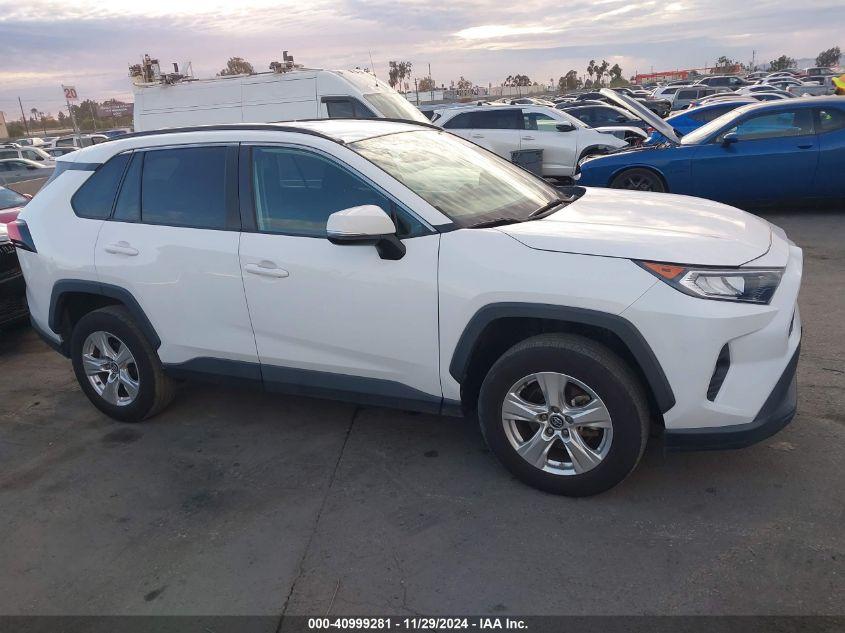 TOYOTA RAV4 XLE 2021