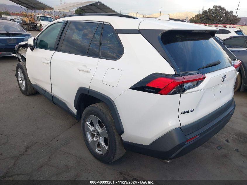 TOYOTA RAV4 XLE 2021