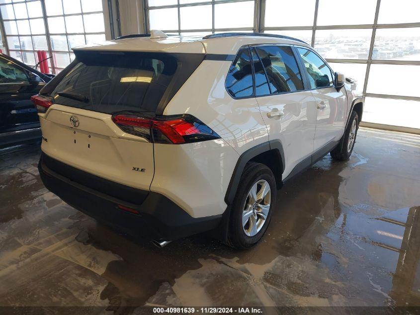 TOYOTA RAV4 XLE 2021