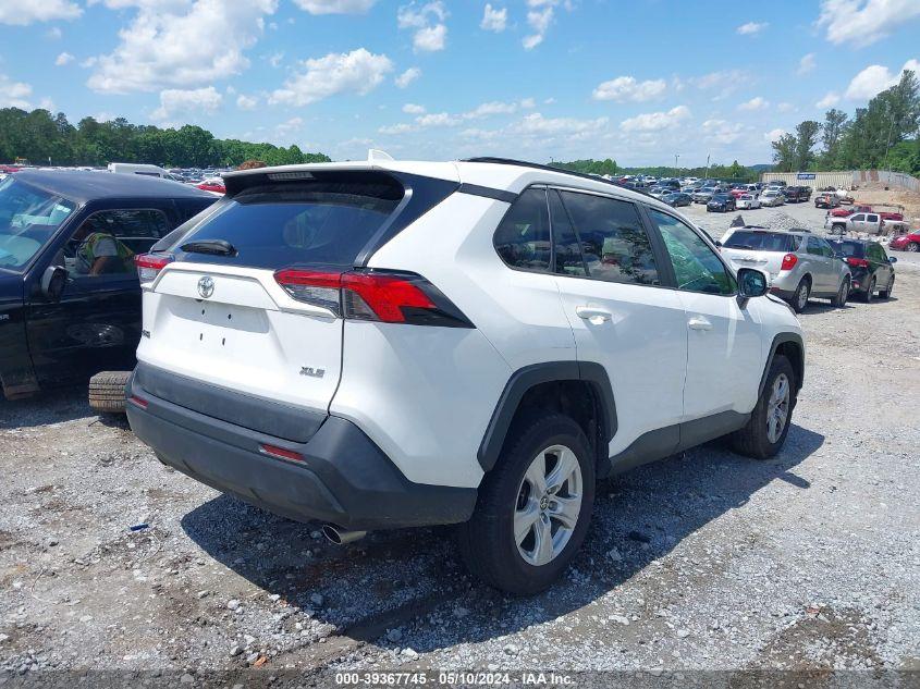 TOYOTA RAV4 XLE 2021