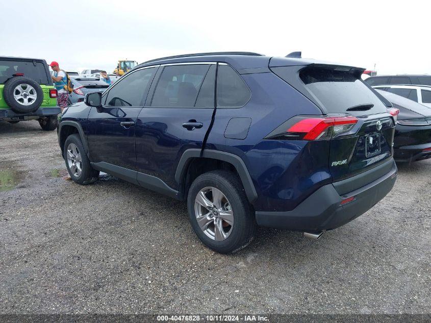 TOYOTA RAV4 XLE 2022