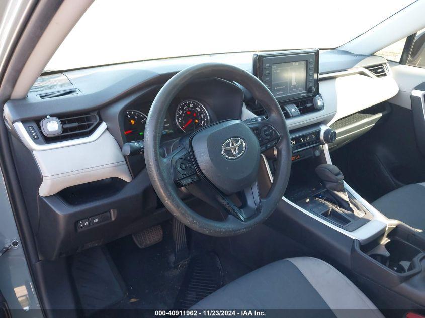 TOYOTA RAV4 XLE 2021