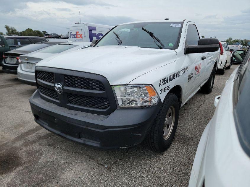 RAM 1500 CLASSIC TRADESMAN  4X2 8' BOX 2022