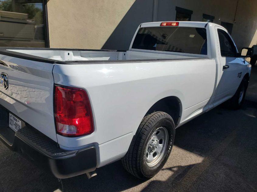 RAM 1500 CLASSIC TRADESMAN 2022