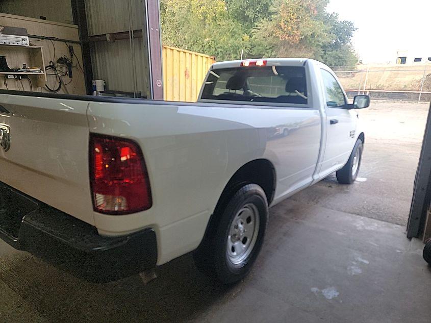 RAM 1500 CLASSIC TRADESMAN  4X2 8' BOX 2022