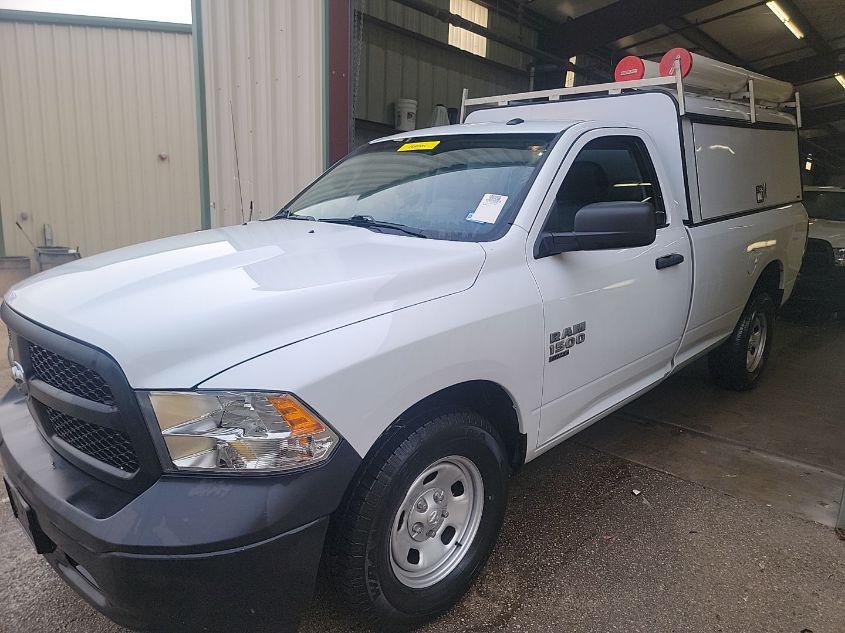 RAM 1500 CLASSIC TRADESMAN  4X2 8' BOX 2023