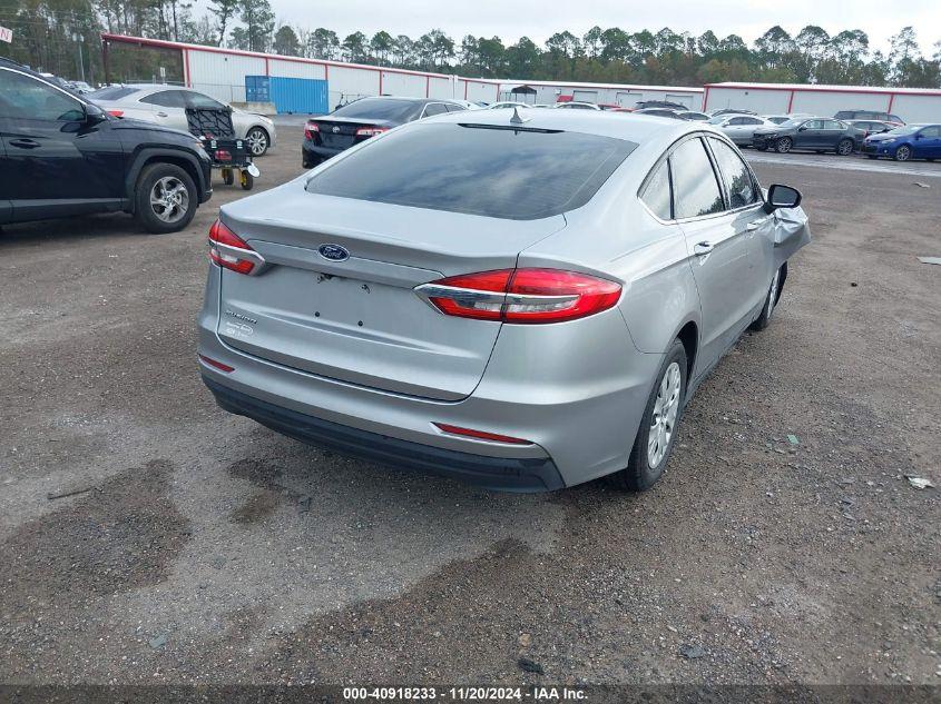 FORD FUSION S 2020