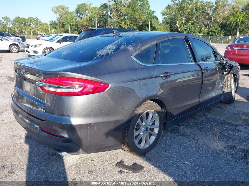 FORD FUSION SE 2020