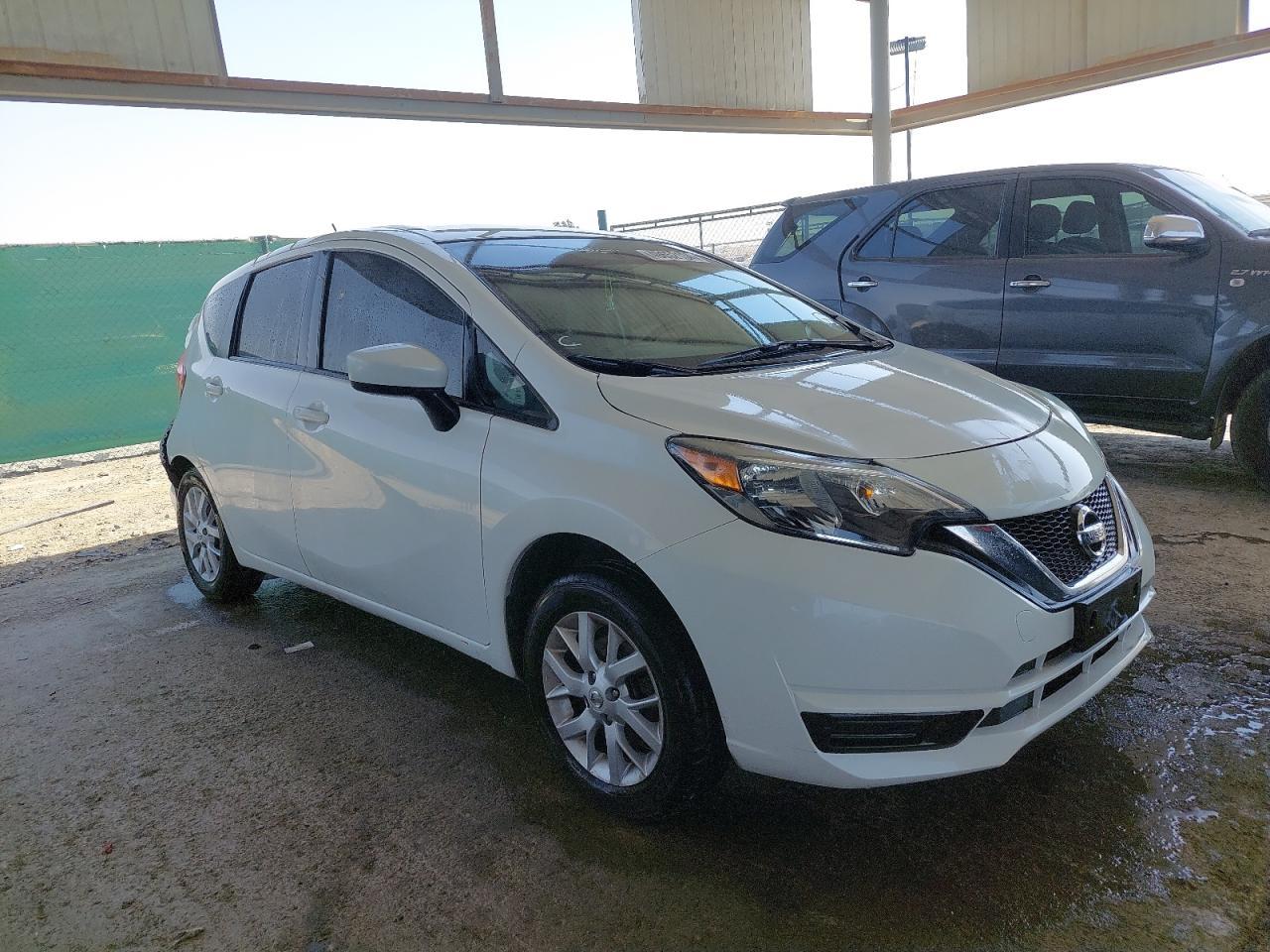 NISSAN VERSA  2018