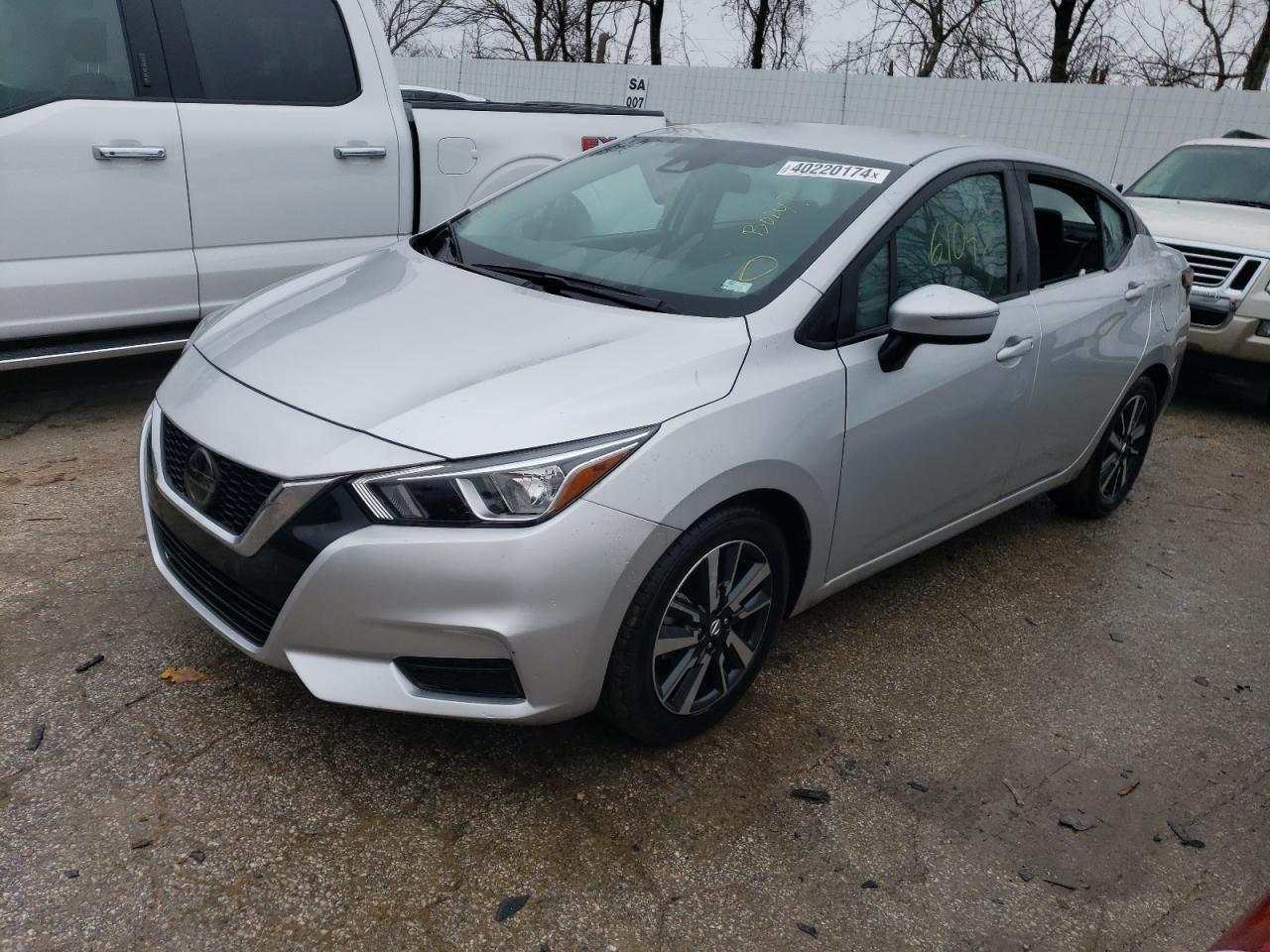 NISSAN VERSA SV SV 2021