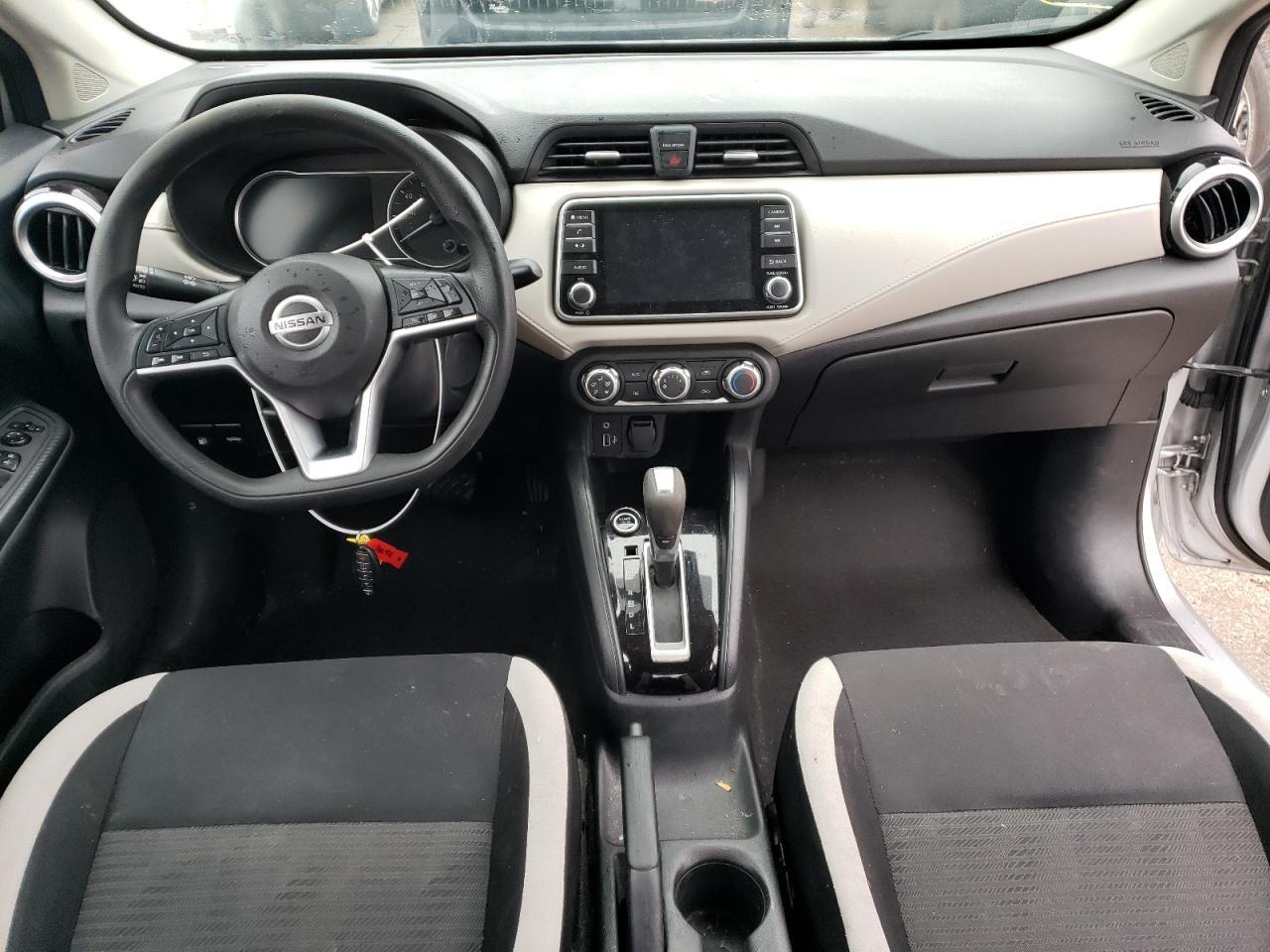 NISSAN VERSA SV SV 2021