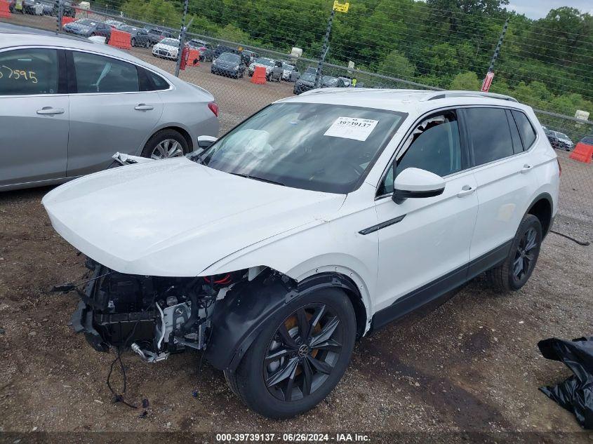 VOLKSWAGEN TIGUAN 2.0T SE 2024