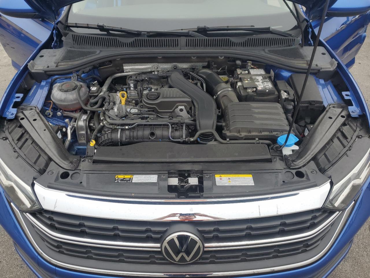 VOLKSWAGEN JETTA SE 2024