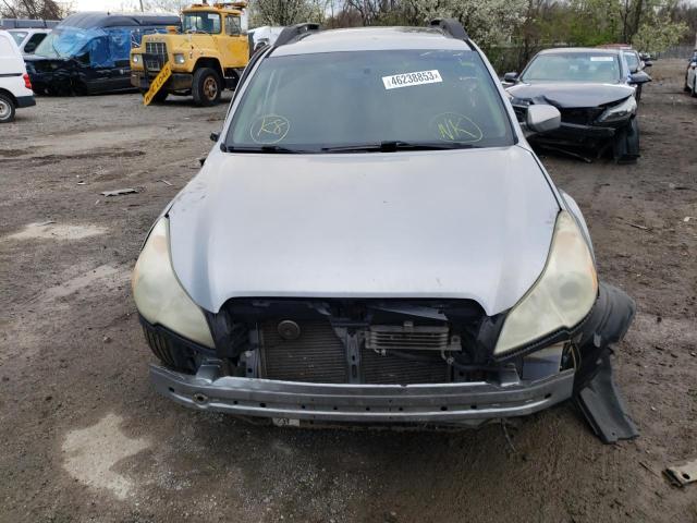 SUBARU OUTBACK 2. 2010