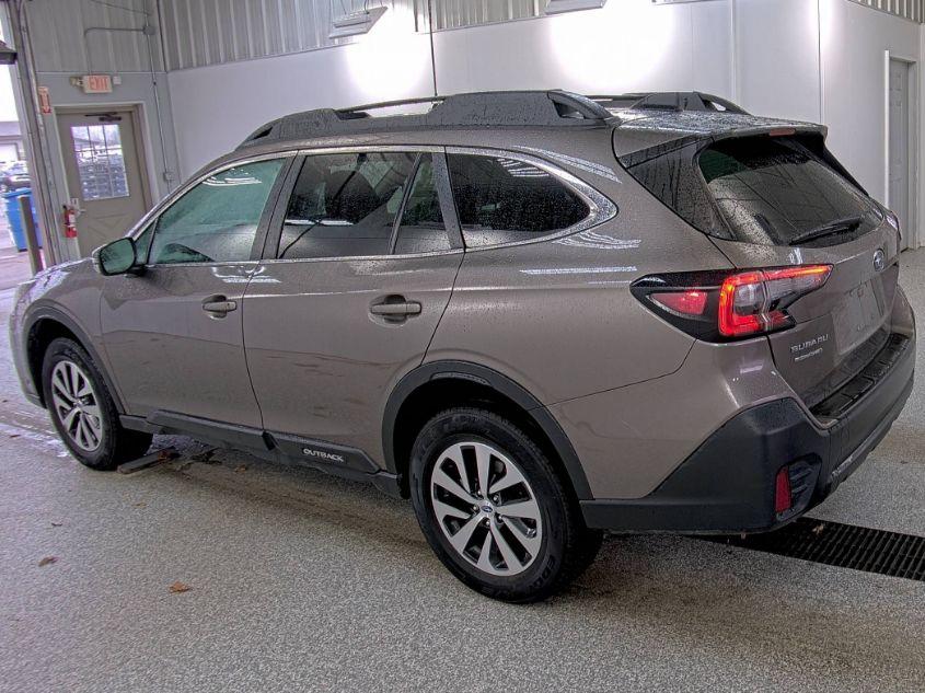 SUBARU OUTBACK PREMIUM 2022