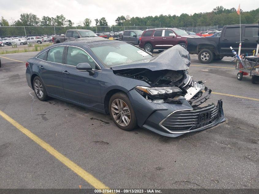 TOYOTA AVALON XLE 2020