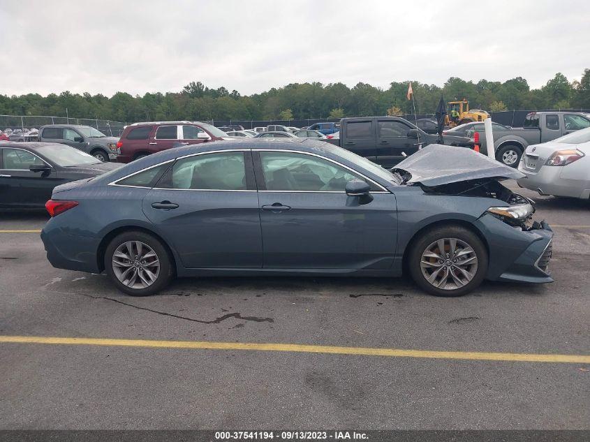 TOYOTA AVALON XLE 2020