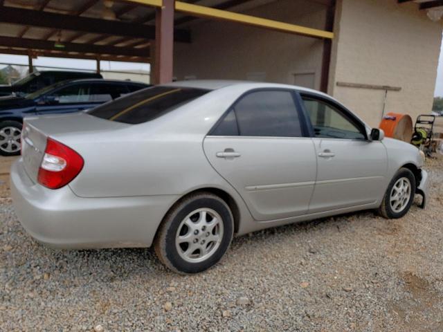 TOYOTA CAMRY LE 2004