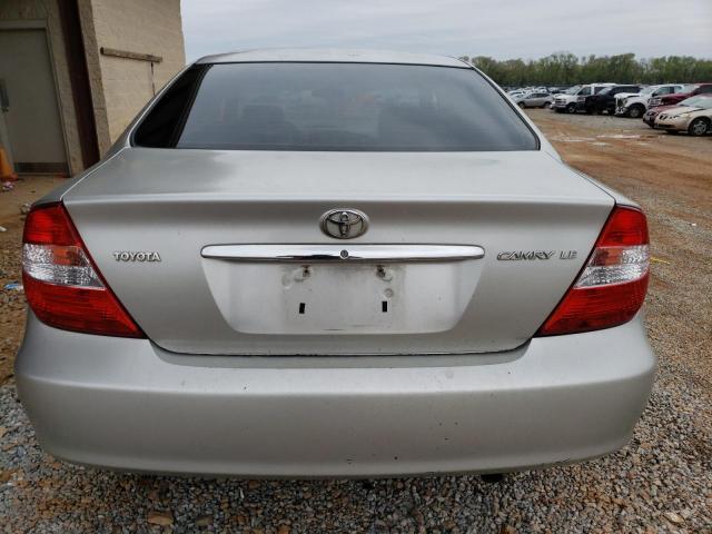 TOYOTA CAMRY LE 2004