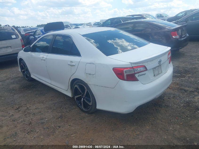 TOYOTA CAMRY SE 2013