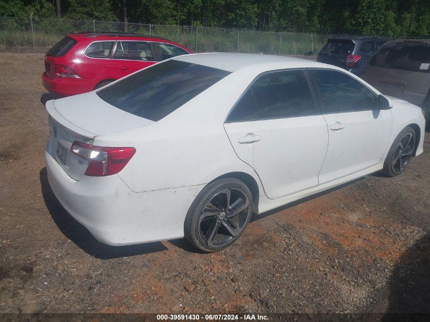 TOYOTA CAMRY SE 2013