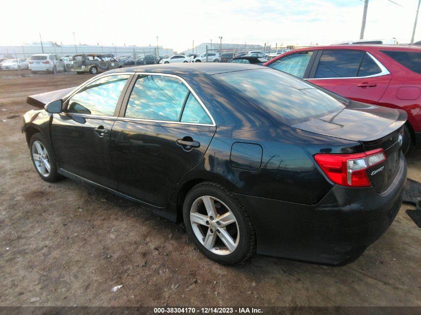 TOYOTA CAMRY SE 2014