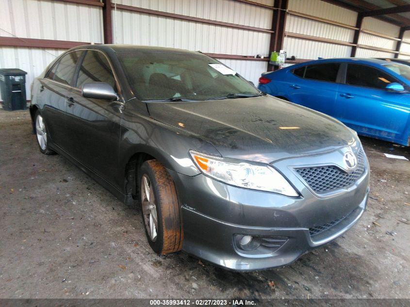 TOYOTA CAMRY  2011