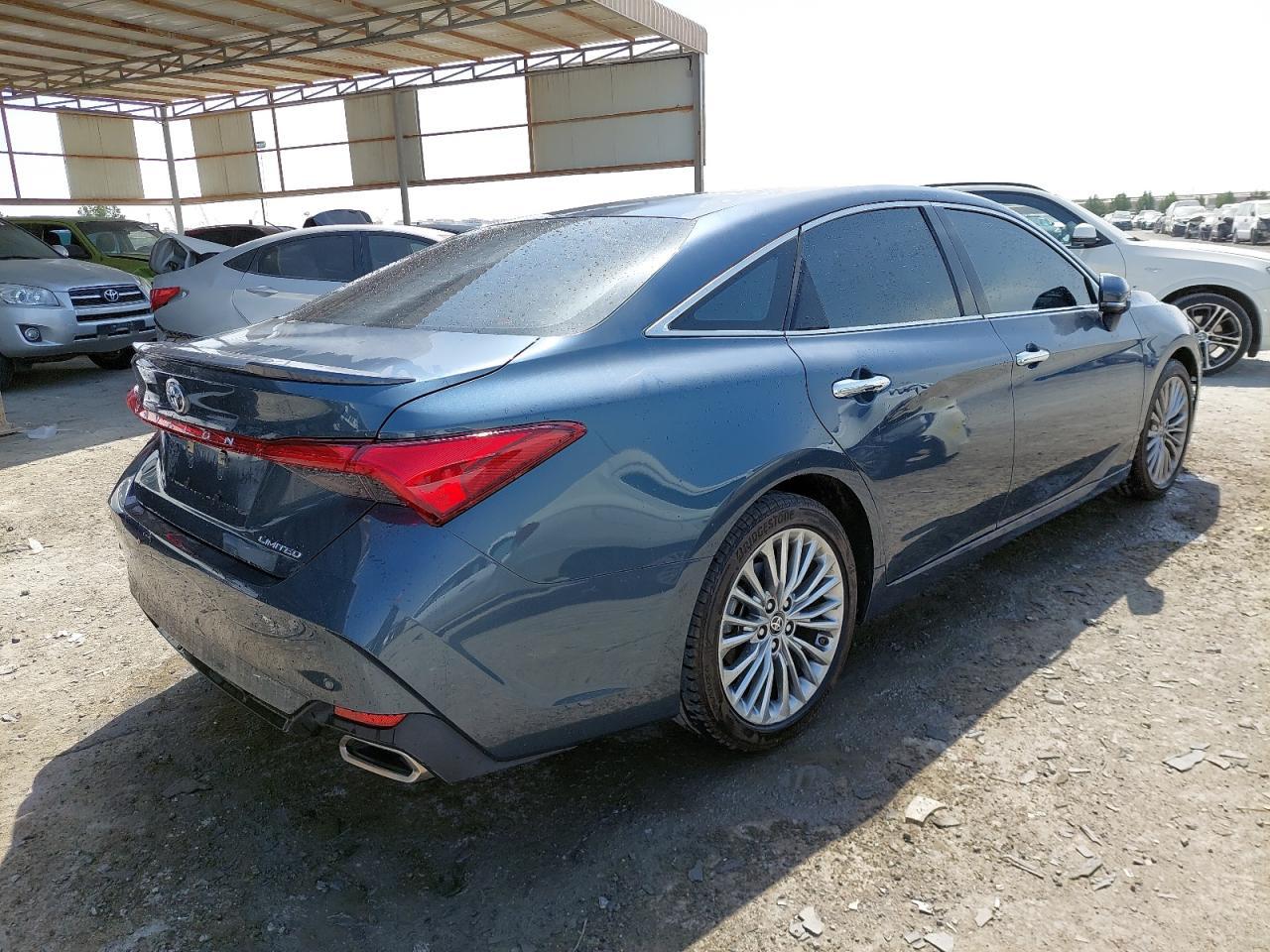 TOYOTA AVALON  2022