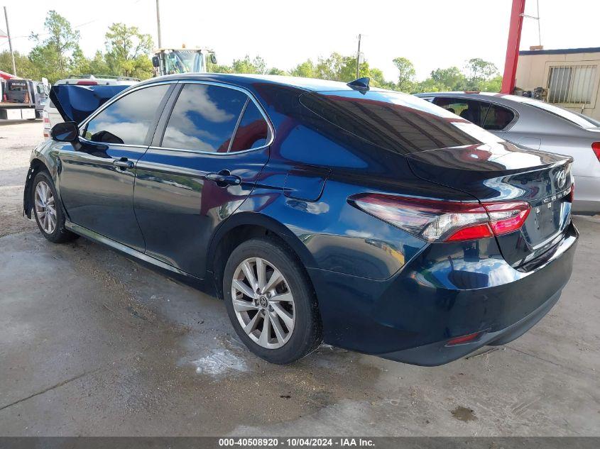 TOYOTA CAMRY LE 2021