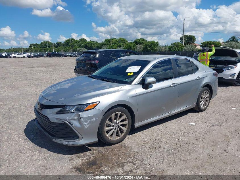 TOYOTA CAMRY LE 2023