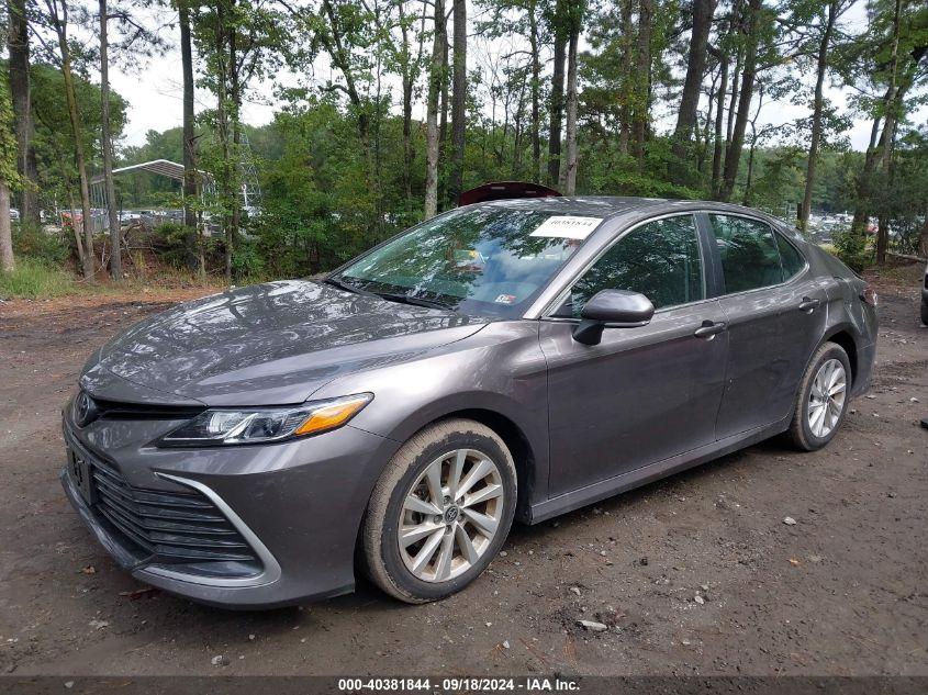 TOYOTA CAMRY LE 2023