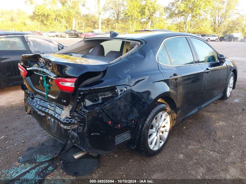 TOYOTA CAMRY LE 2020