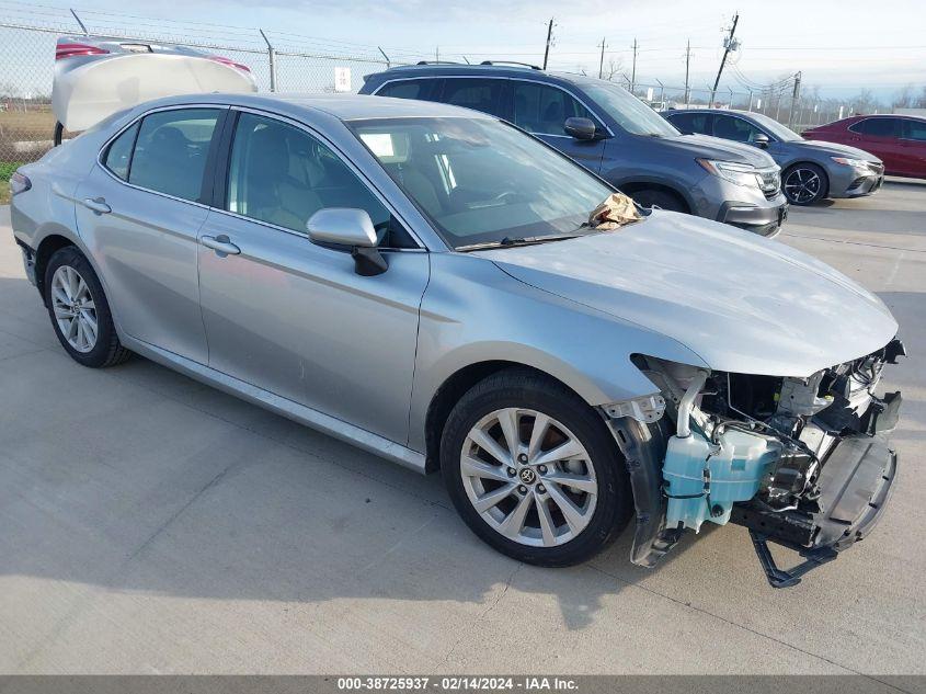 TOYOTA CAMRY LE 2021