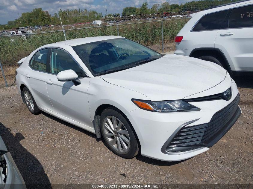 TOYOTA CAMRY LE 2023