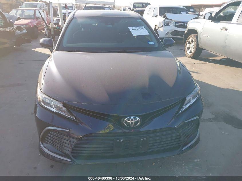 TOYOTA CAMRY LE 2021