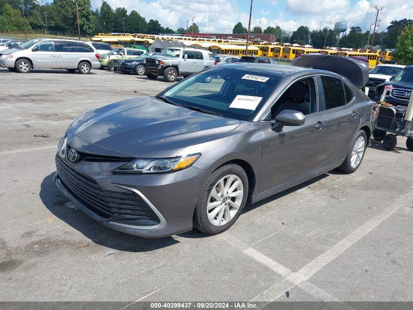 TOYOTA CAMRY LE 2021