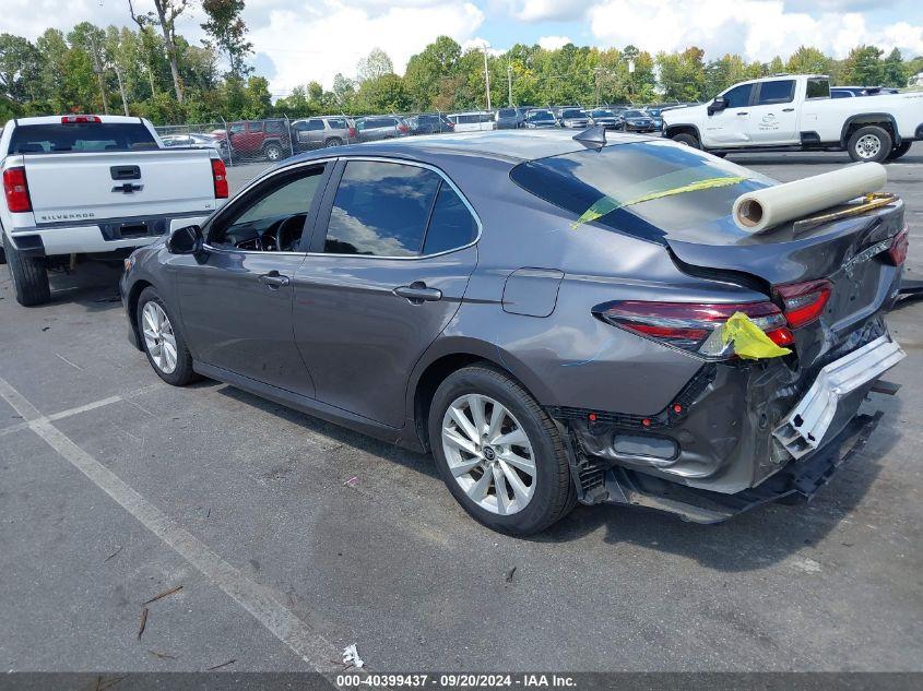 TOYOTA CAMRY LE 2021