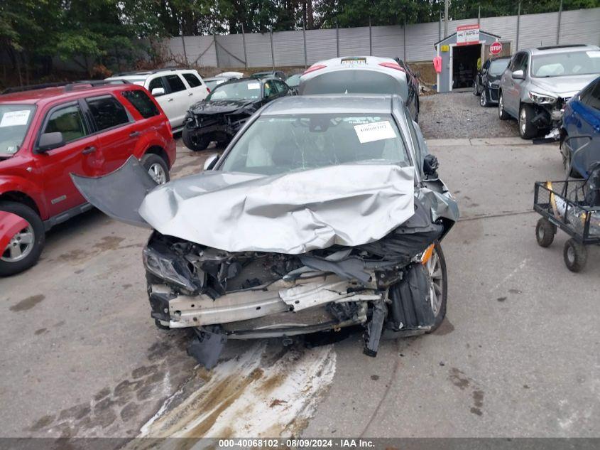 TOYOTA CAMRY LE 2022